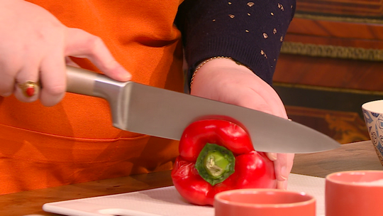 فلفل ألوان محشي بالدجاج المفروم