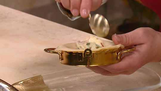 بوراك العجين بالسلق و اللحم المفروم