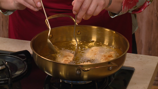 بوراك العجين بالسلق و اللحم المفروم