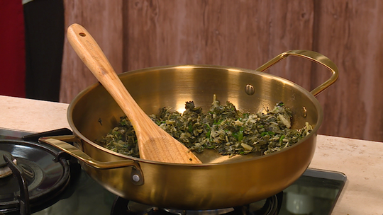 بوراك العجين بالسلق و اللحم المفروم