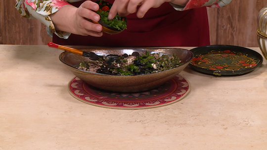 بوراك العجين بالسلق و اللحم المفروم