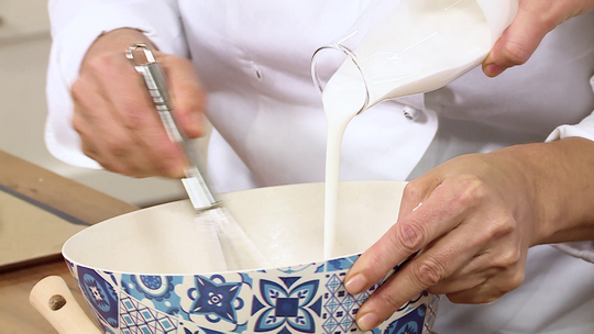 تارت التفاح بالكريمة