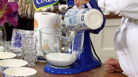 تيراميسو بالفواكه الحمراء