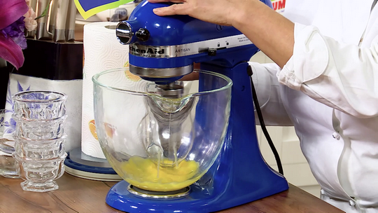 تيراميسو بالفواكه الحمراء