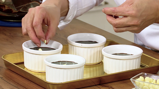 فوندو بالشوكولاطة