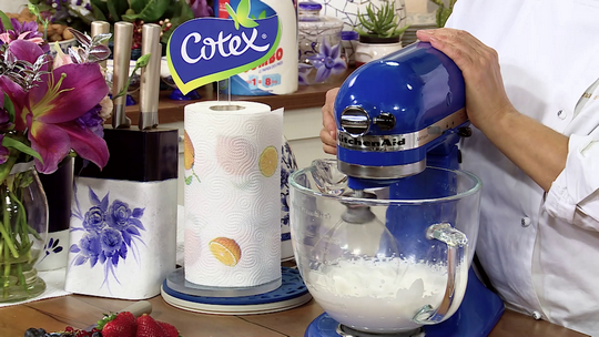 موس الشوكولاطة البيضاء والكرامبل