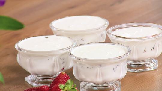 موس الشوكولاطة البيضاء والكرامبل