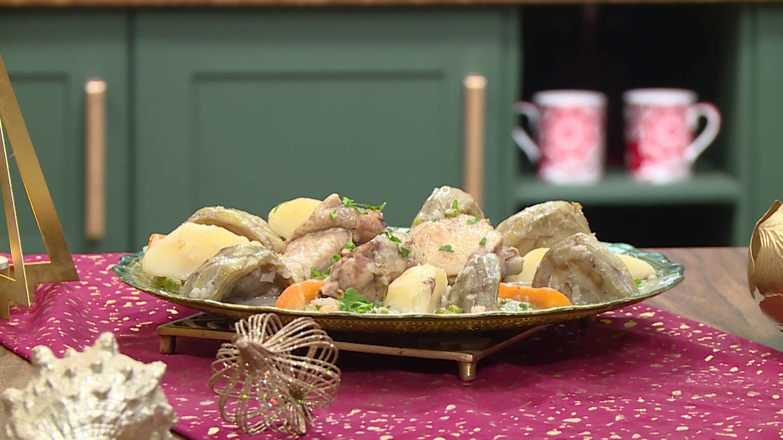 طاجين الدجاج بالخضر