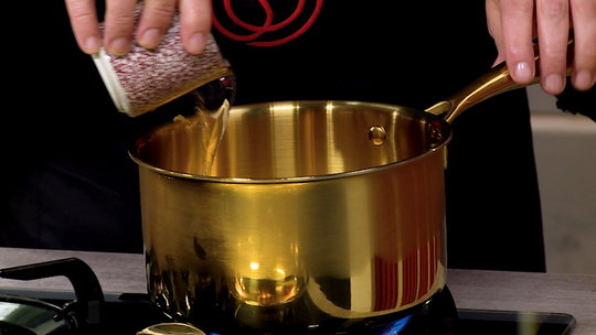 سيقار بالمشمش المجفف واللوز