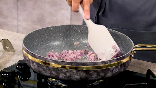 فطيرة بالديول واللحم المفروم