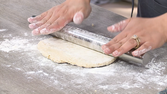 حلوى بالجلجلان والعسل