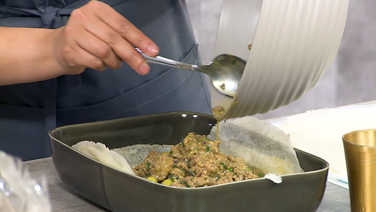 فطيرة بالديول واللحم المفروم