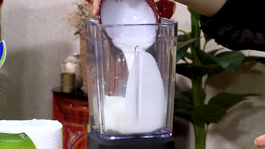 فلان بالبرقوق المجفف (Far breton)