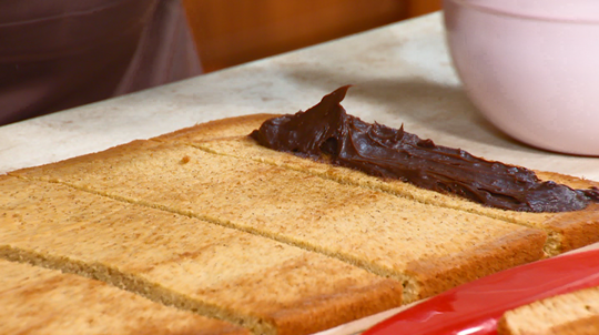 كيك بنكهة القرفة