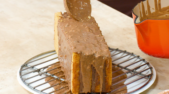 كيك بنكهة القرفة