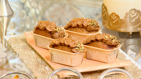 كب كيك بكريمة الشوكولاطة