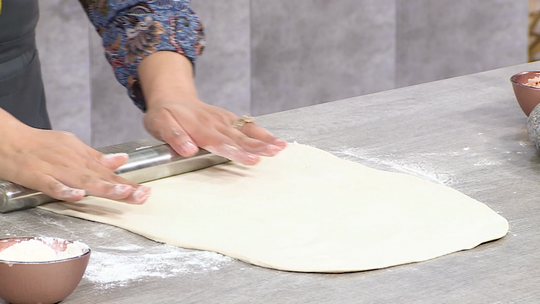 فطيرة بالعجينة المورقة