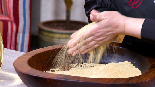 الكسكس الجزائري بالمرقة البيضاء