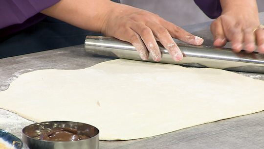 فطيرة بالشوكولاطة والمكسرات