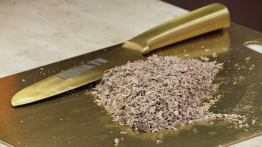 كيكة التمر والشوكولاطة