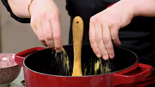 شوربة لسان العصفور