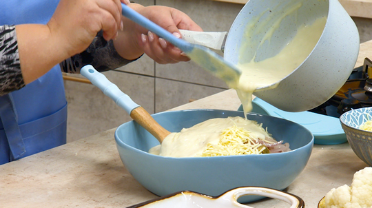 غراتان الشفلور باللحم وصلصة البيشاميل