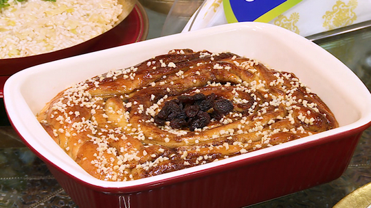 بريوش رولي بالتفاح