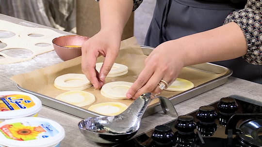 فولوفون بالدجاج والكريمة