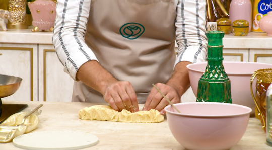 مقروط العسل