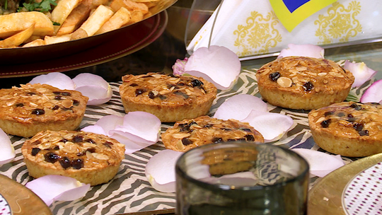 ميني تارت بحبيبات المشمش