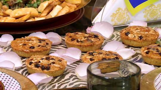 ميني تارت بحبيبات المشمش