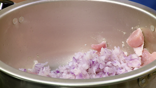 خبز محشي بالدجاج والفطر