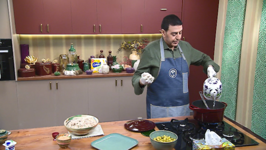 طاجين الزيتون بكريات اللَّحم والبطاطا