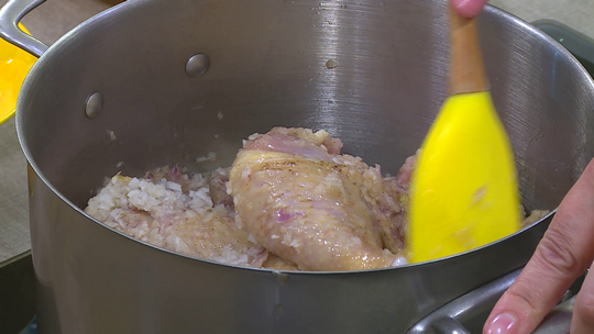 كسكس بالمرقة البيضاء