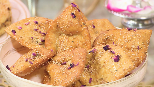 حلوى بالجلجلان والعسل