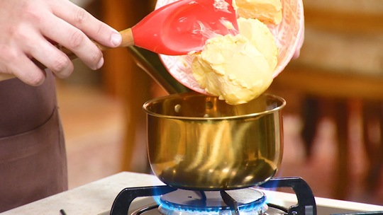 كيك بنكهة القرفة