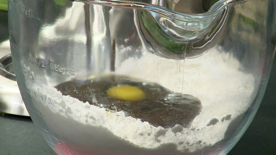 بريوش بشوكولاطة الطلي