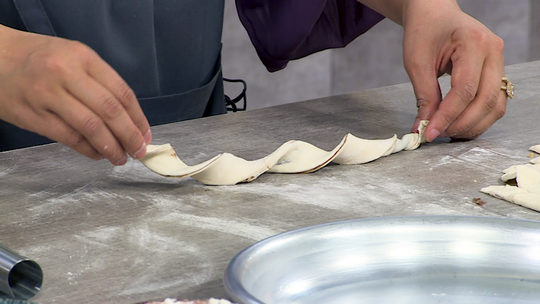 فطيرة بالشوكولاطة والمكسرات