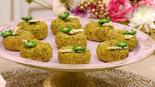 أساور بريستيج بالفستق