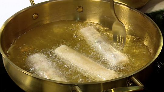 بوراك بالبطاطا والتشكتشوكة