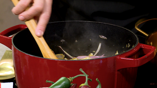 طاجين اللحم بالبرقوق