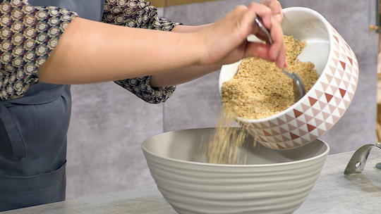 رولي بالقطايف والكاوكاو