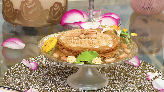 تحلية بورق الديول واللوز