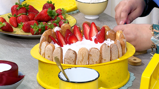 تيراميسو بالفراولة