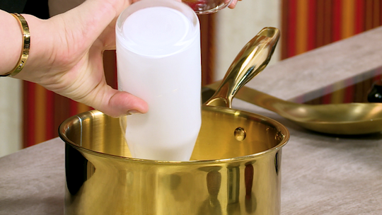 المحلبي بمكعبات الفواكه