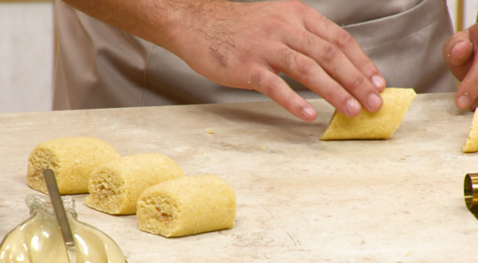 مقروط العسل