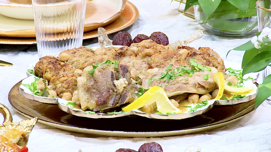 طاجين عجيجات الباذنجان واللحم المفروم