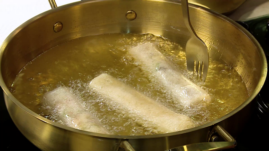 بوراك بالكوسة ورقائق اللوز المحمص