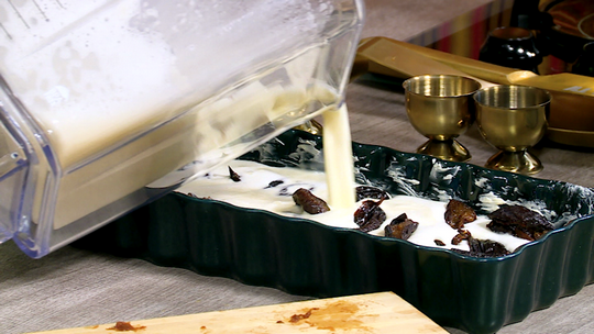 فلان بالبرقوق المجفف (Far breton)