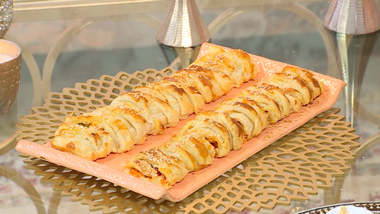 فطيرة بالعجينة المورقة